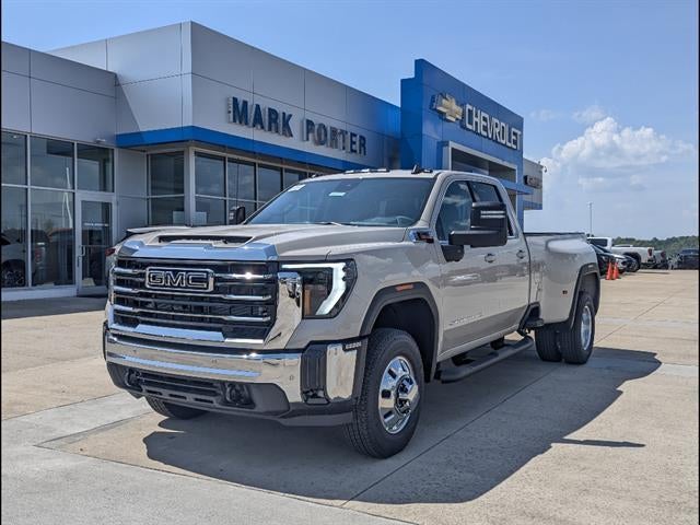 2026 GMC Sierra 4WD Double Cab Long Box DRW SLE's photo