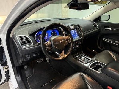 2021 Chrysler 300 Touring L