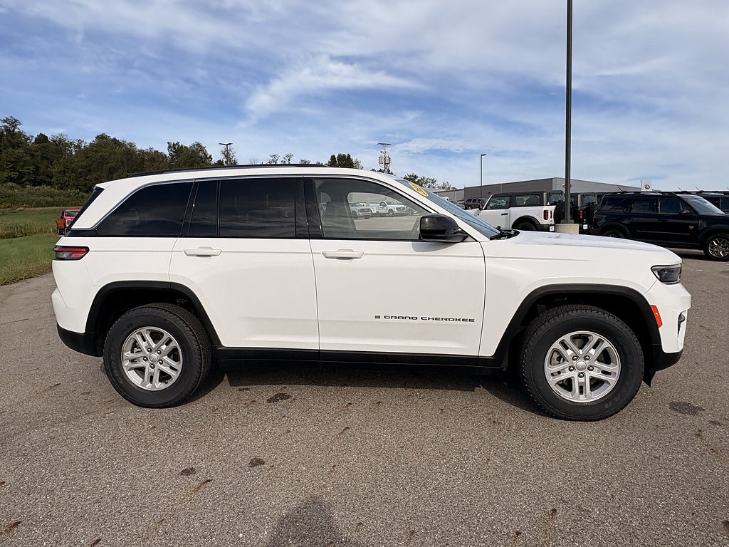 2023 Jeep Grand Cherokee Laredo