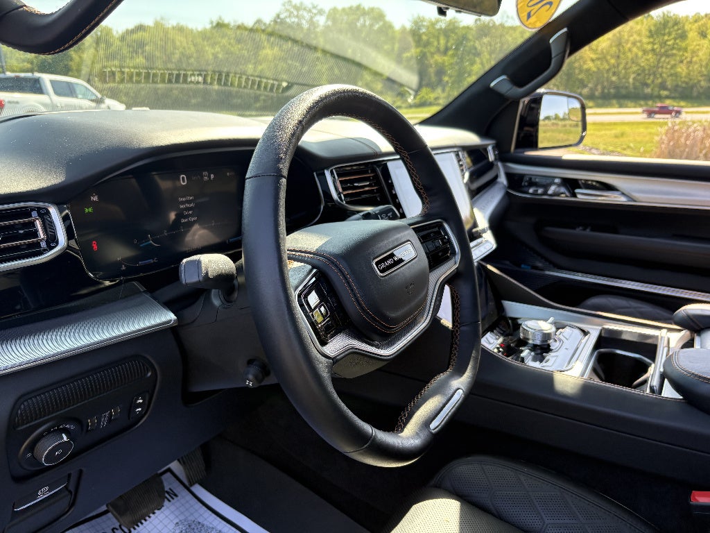 2023 Jeep Grand Wagoneer Series III