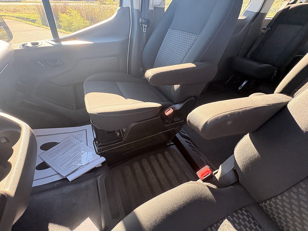 2023 Ford Transit Passenger Wagon 350 XL
