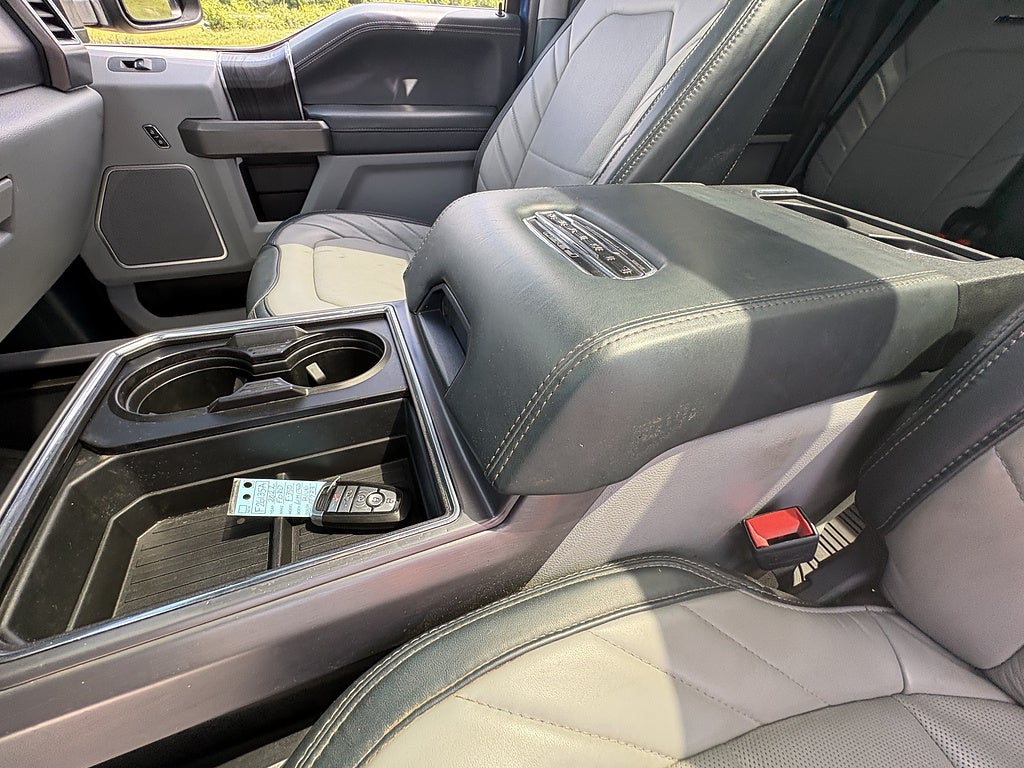 2022 Ford Super Duty F-350 SRW Limited