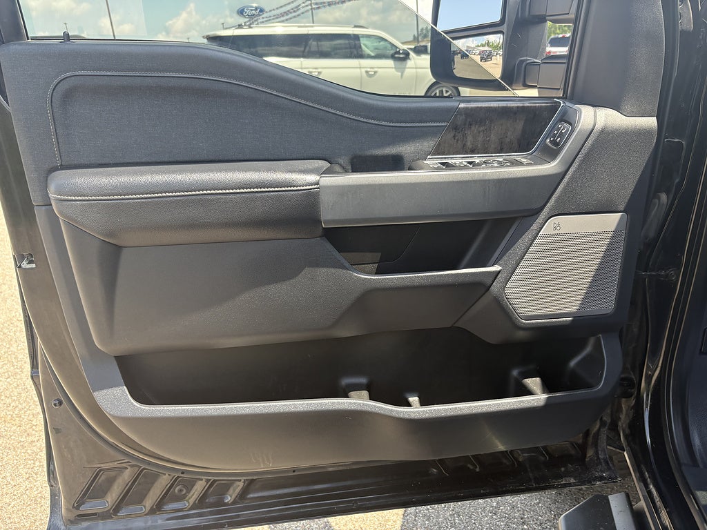 2023 Ford Super Duty F-250 SRW Lariat