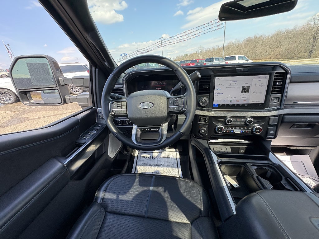 2026 Ford Super Duty F-350 SRW Platinum
