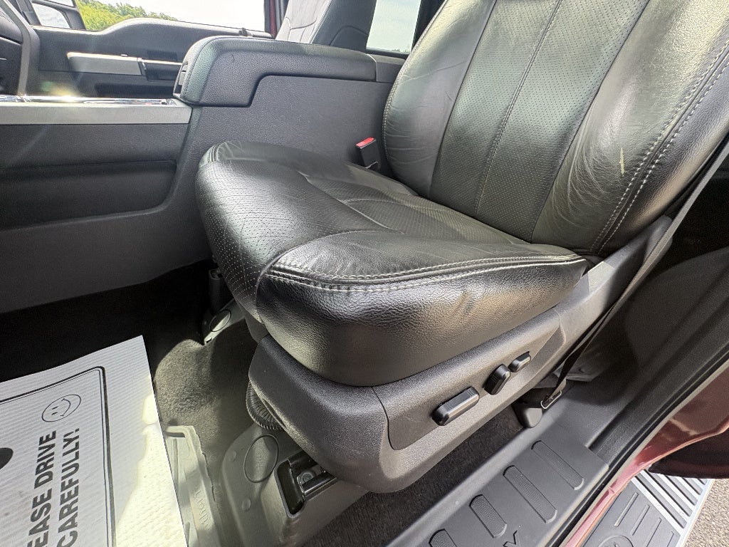 2015 Ford Super Duty F-350 SRW Lariat