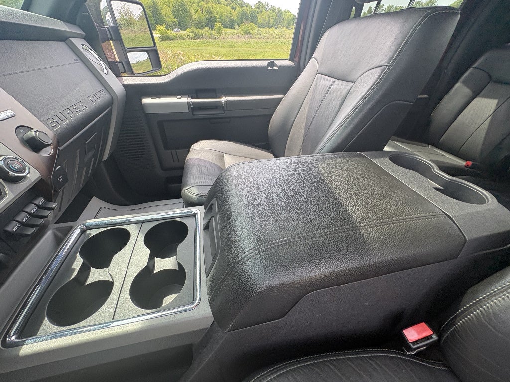 2015 Ford Super Duty F-350 SRW Lariat