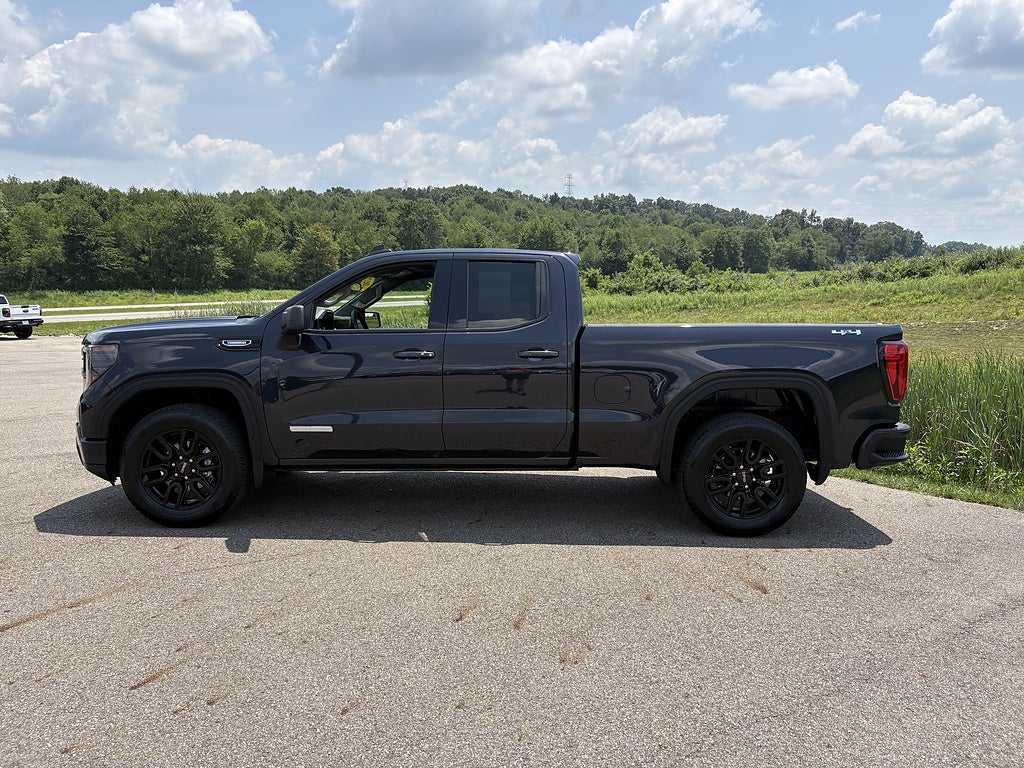 2025 GMC Sierra 1500 Elevation Standard
