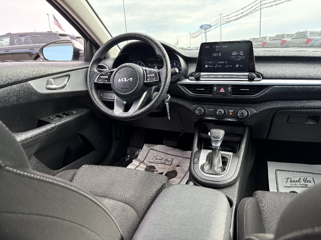 2023 Kia Forte LXS