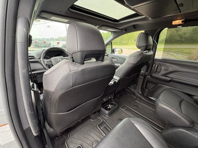 2023 Toyota Sienna XSE 7-Passenger