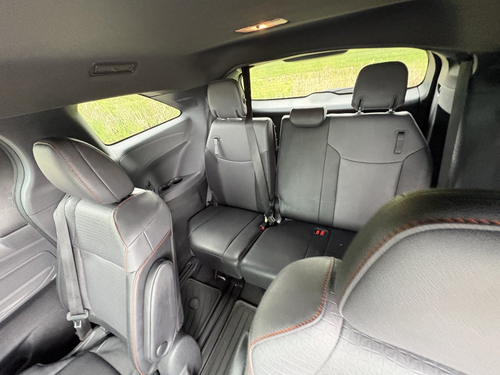2023 Toyota Sienna XSE 7-Passenger