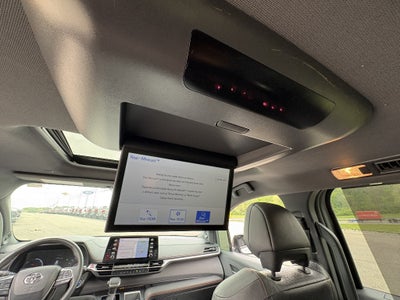 2023 Toyota Sienna XSE 7-Passenger