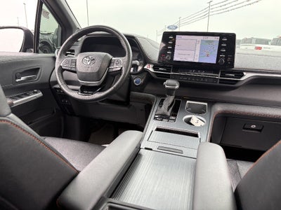 2023 Toyota Sienna XSE 7-Passenger