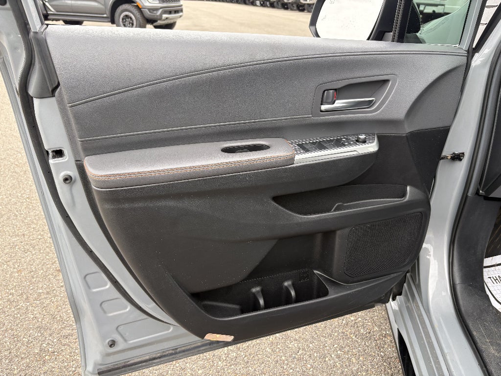 2023 Toyota Sienna XSE 7-Passenger