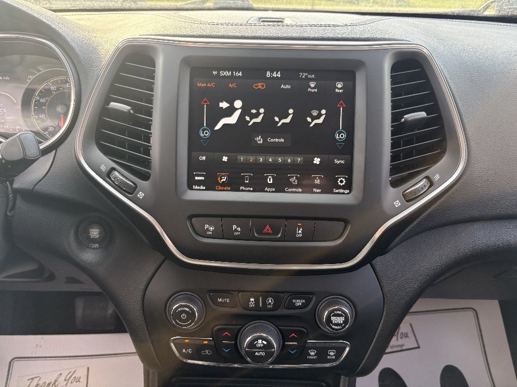 2023 Jeep Cherokee Altitude Lux