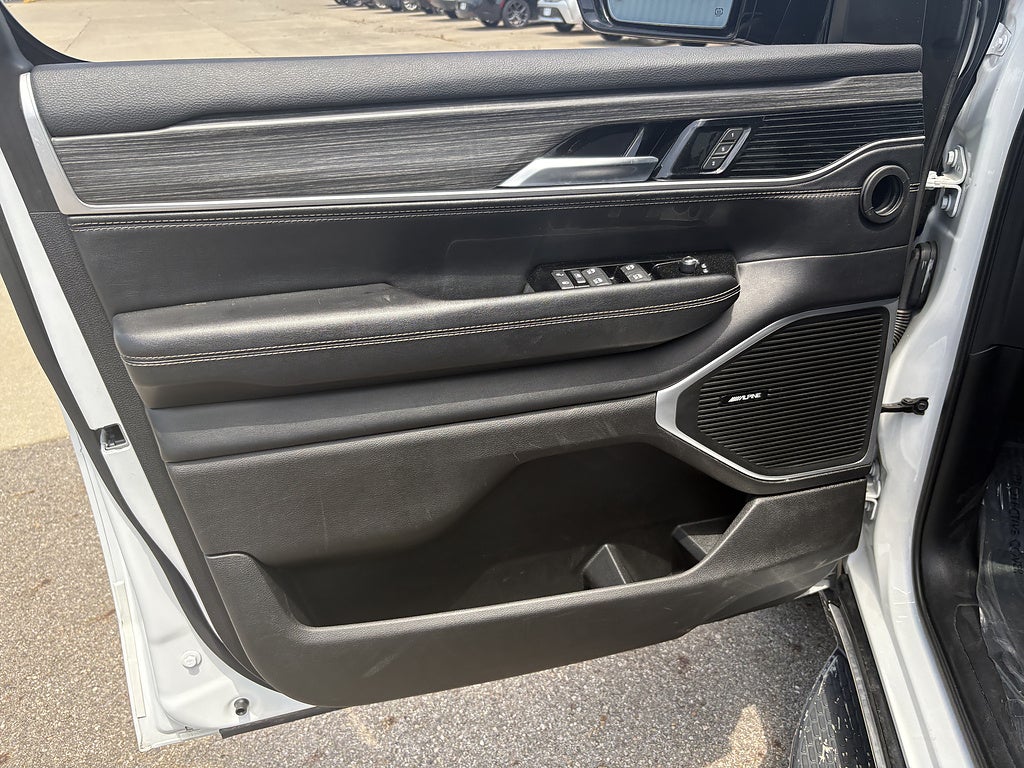 2024 Jeep Wagoneer L Series II