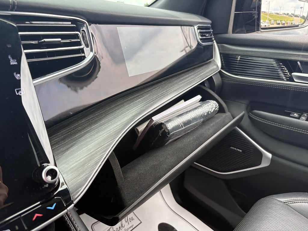 2023 Jeep Wagoneer Series II