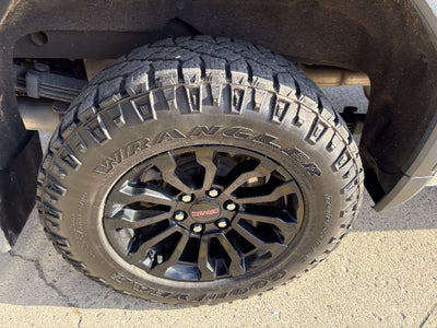 2023 GMC Sierra 1500 AT4X