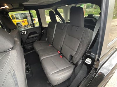 2023 Jeep Wrangler 4-Door Sahara 4x4