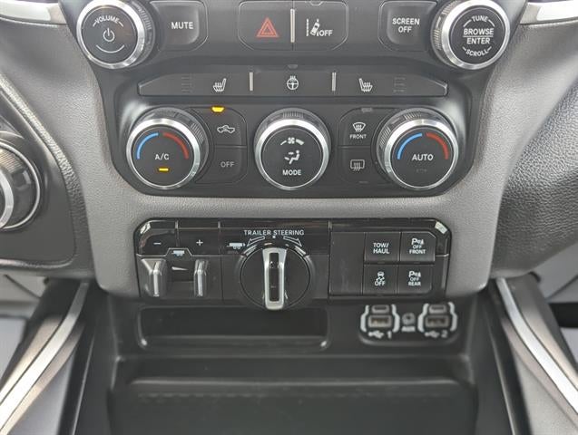 2022 RAM 1500 Big Horn Crew Cab 4x4 6'4' Box