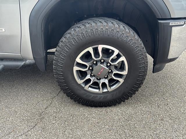 2025 GMC Sierra 2500HD 4WD Crew Cab Standard Bed SLT