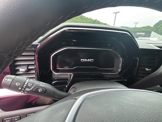 2025 GMC Sierra 2500HD 4WD Crew Cab Standard Bed SLT