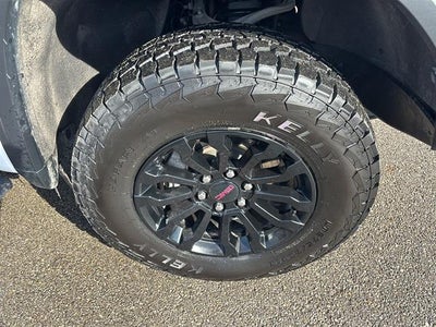 2023 GMC Sierra 1500 4WD Crew Cab Short Box AT4X