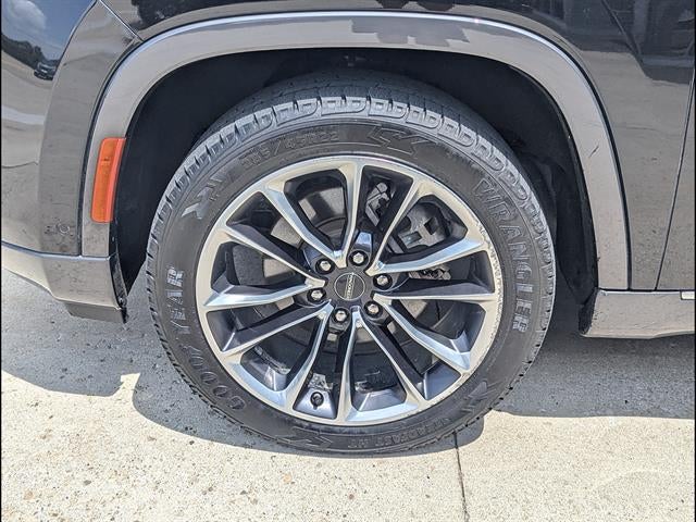 2022 Jeep Wagoneer Series III 4x4
