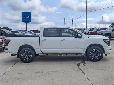 2021 Nissan TITAN Crew Cab Platinum Reserve 4x4