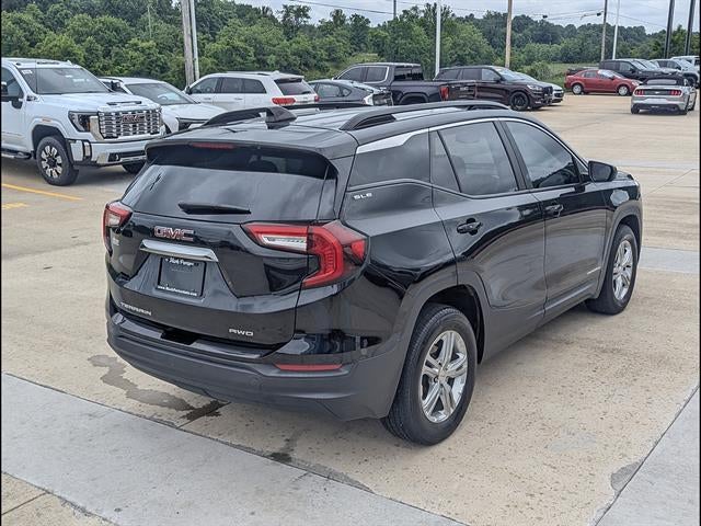 2022 GMC Terrain SLE