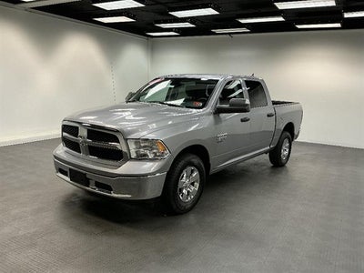 2023 RAM 1500 Classic SLT Crew Cab 4x4 5'7" Box
