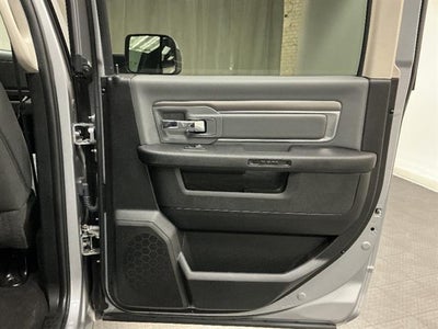 2023 RAM 1500 Classic SLT Crew Cab 4x4 5'7" Box