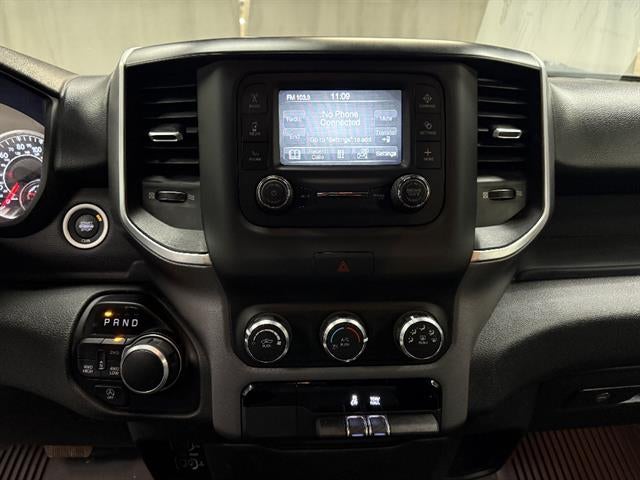 2023 RAM 1500 Big Horn Crew Cab 4x4 5'7" Box