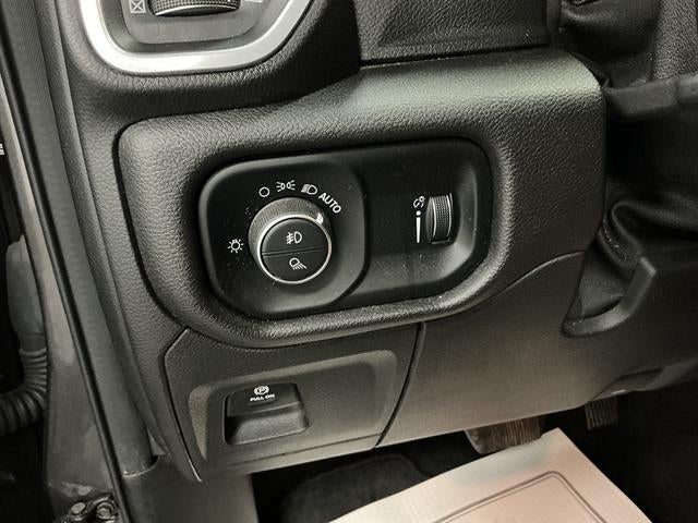 2020 RAM 1500 Big Horn Quad Cab 4x4 6'4" Box