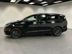 2024 Chrysler Pacifica Limited AWD