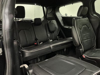 2024 Chrysler Pacifica Limited AWD