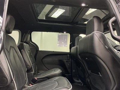 2024 Chrysler Pacifica Limited AWD