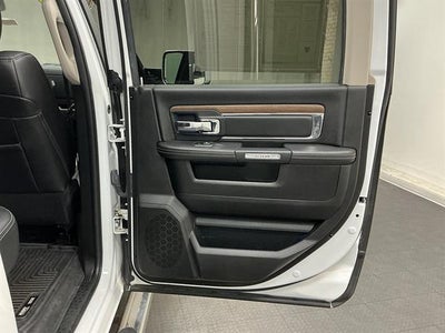 2017 RAM 2500 Laramie Crew Cab 4x4 6'4" Box