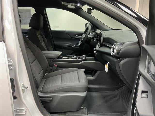 2026 Chevrolet Equinox LT - Photo 31
