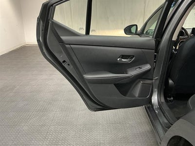2022 Nissan Sentra SV Xtronic CVT