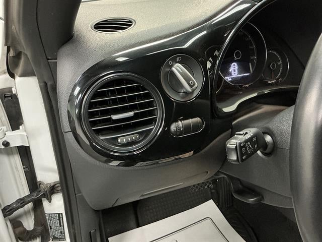 2019 Volkswagen Beetle 2.0T S