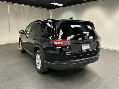 2023 Honda Pilot AWD LX